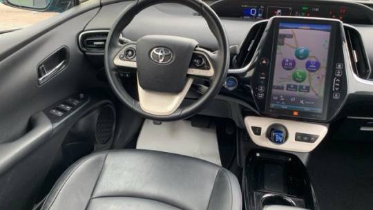 2017 Toyota Prius Prime - Images - 33