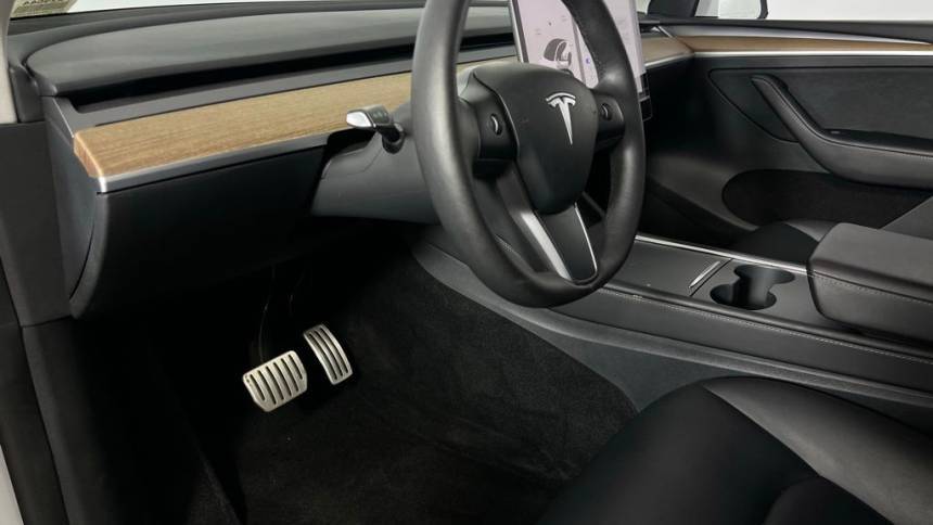 2023 Tesla Model Y 7SAYGDEF9PF864482