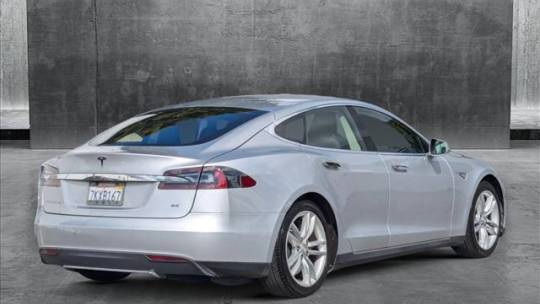 2015 Tesla Model S 5YJSA1H14FF080700