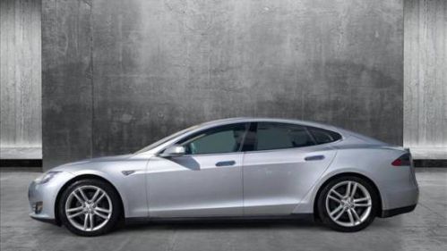 2015 Tesla Model S 5YJSA1H14FF080700