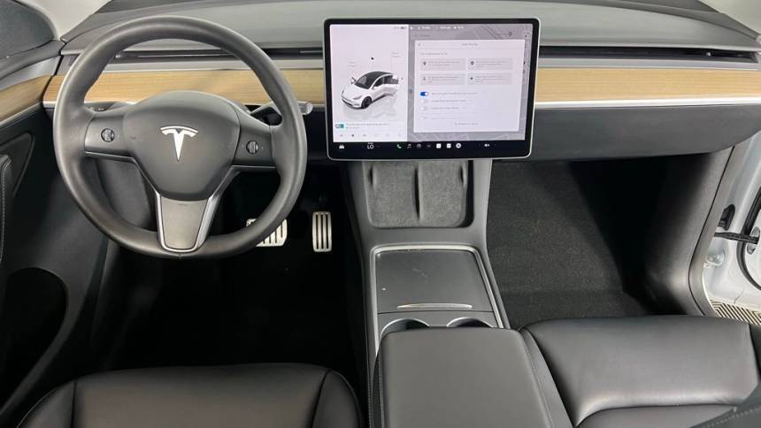 2023 Tesla Model Y 7SAYGDEF9PF864482