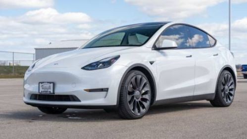 2022 Tesla Model Y 7SAYGDEF9NF381930