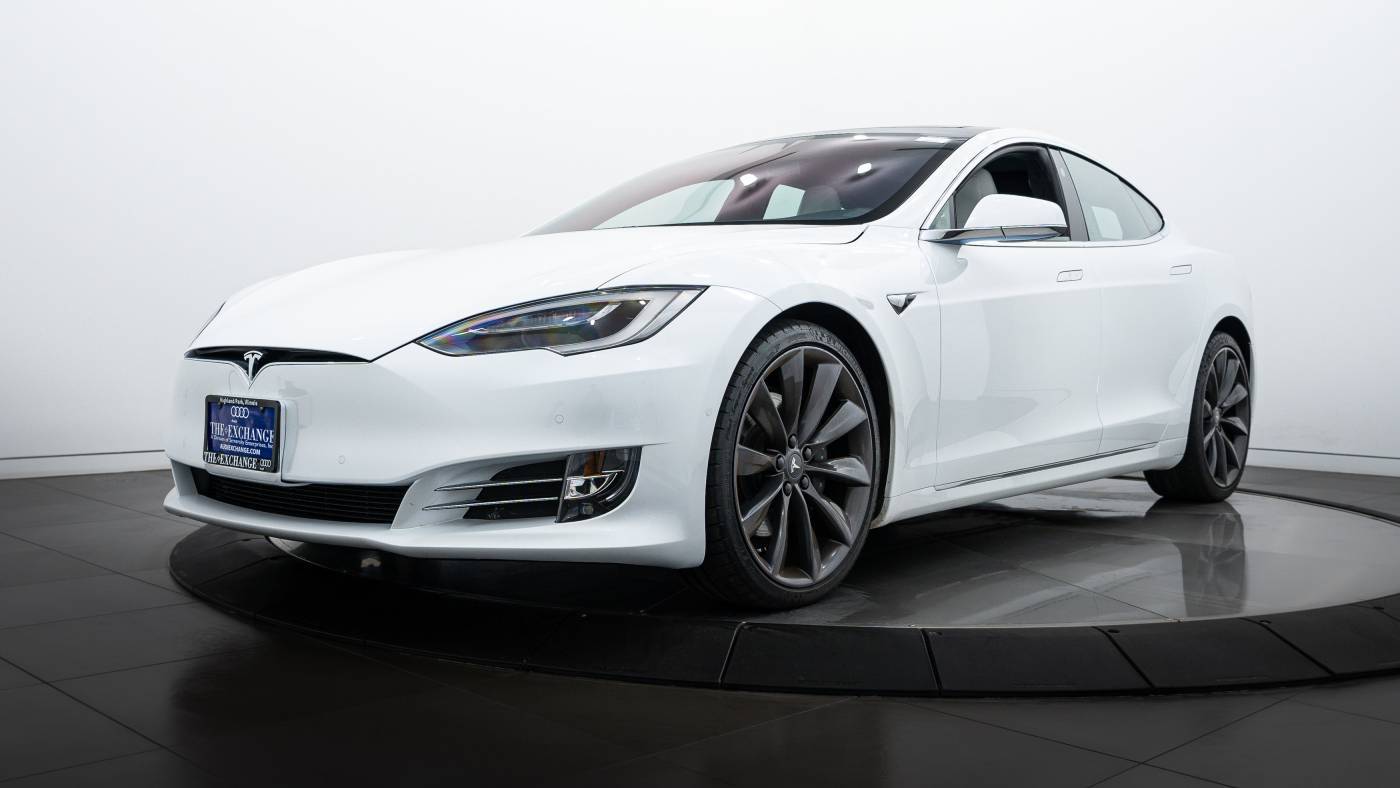 2017 Tesla Model S 5YJSA1E2XHF205456