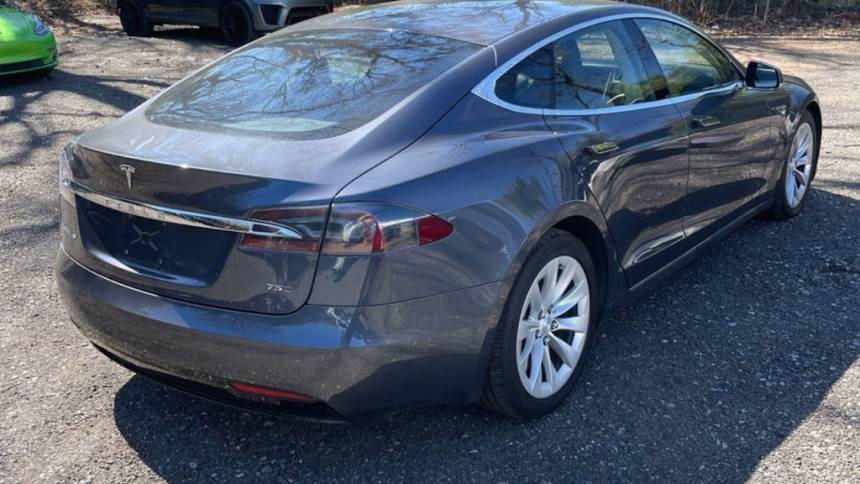 2016 Tesla Model S 5YJSA1E29GF139299