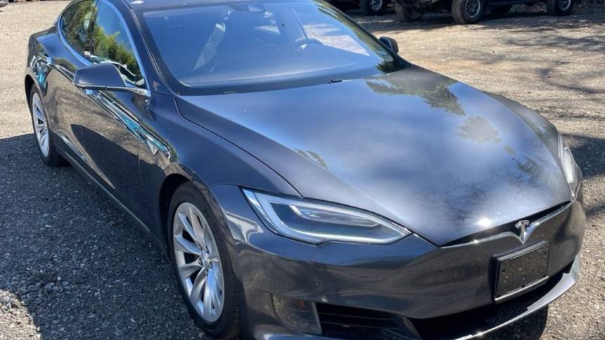 2016 Tesla Model S 5YJSA1E29GF139299