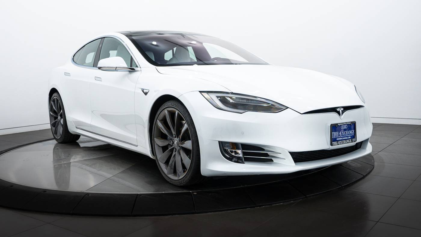 2017 Tesla Model S 5YJSA1E2XHF205456