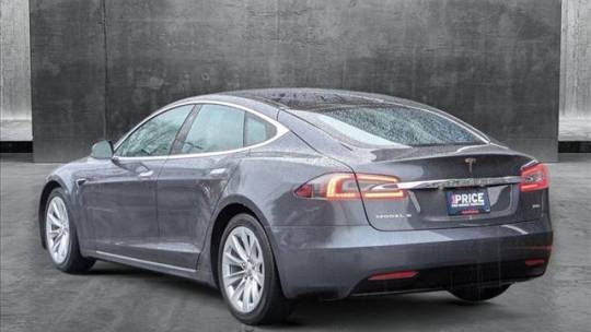 2017 Tesla Model S 5YJSA1E29HF183885