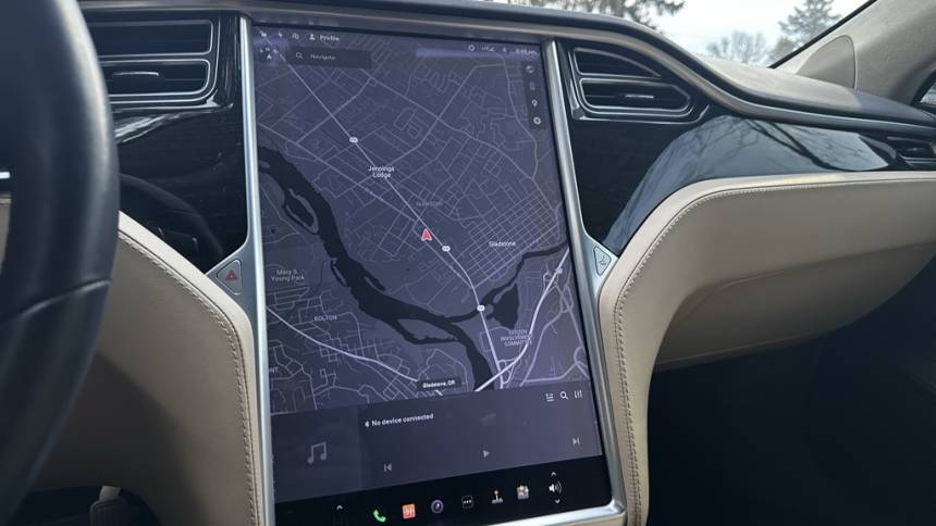 2016 Tesla Model S 5YJSA1E14GF164909