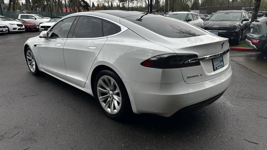 2016 Tesla Model S 5YJSA1E14GF164909