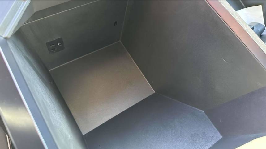 2024 Tesla Cybertruck - Images - 24