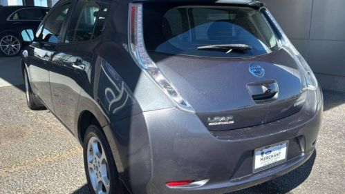 2013 Nissan LEAF 1N4AZ0CP8DC421820