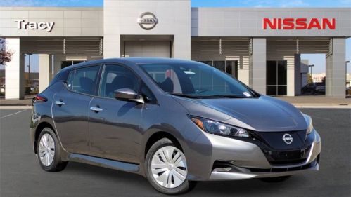 2024 Nissan LEAF 1N4AZ1BV4RC557133