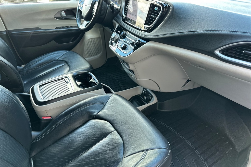 2021 Chrysler Pacifica 2C4RC1BG2MR527368