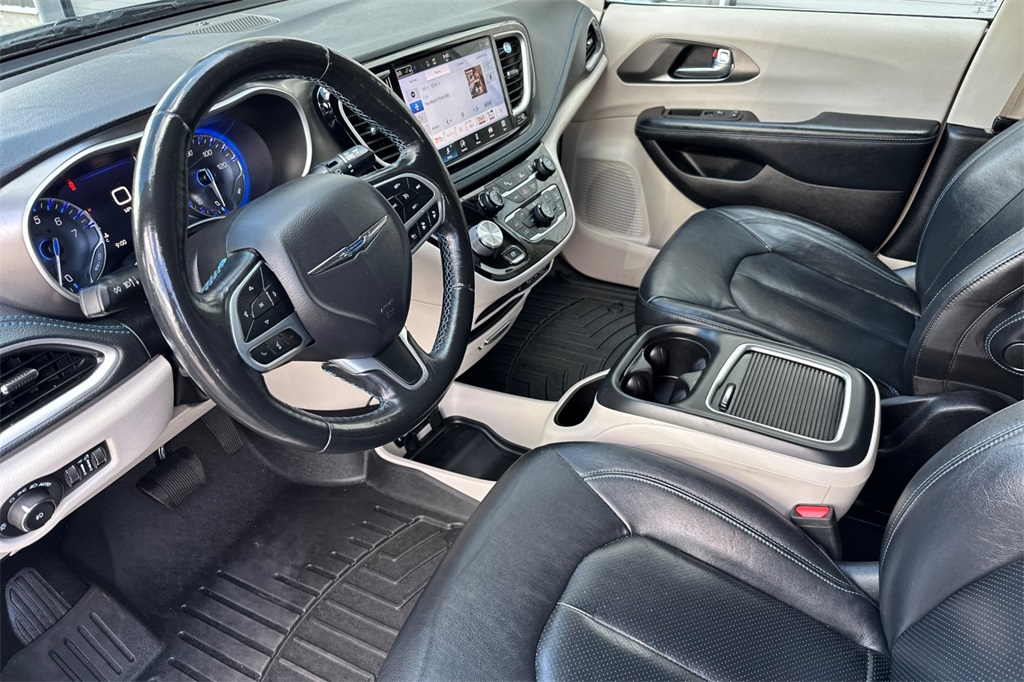 2021 Chrysler Pacifica 2C4RC1BG2MR527368