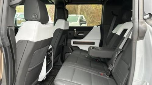 2024 GMC HUMMER EV SUV 1GKB0NDE1RU104762