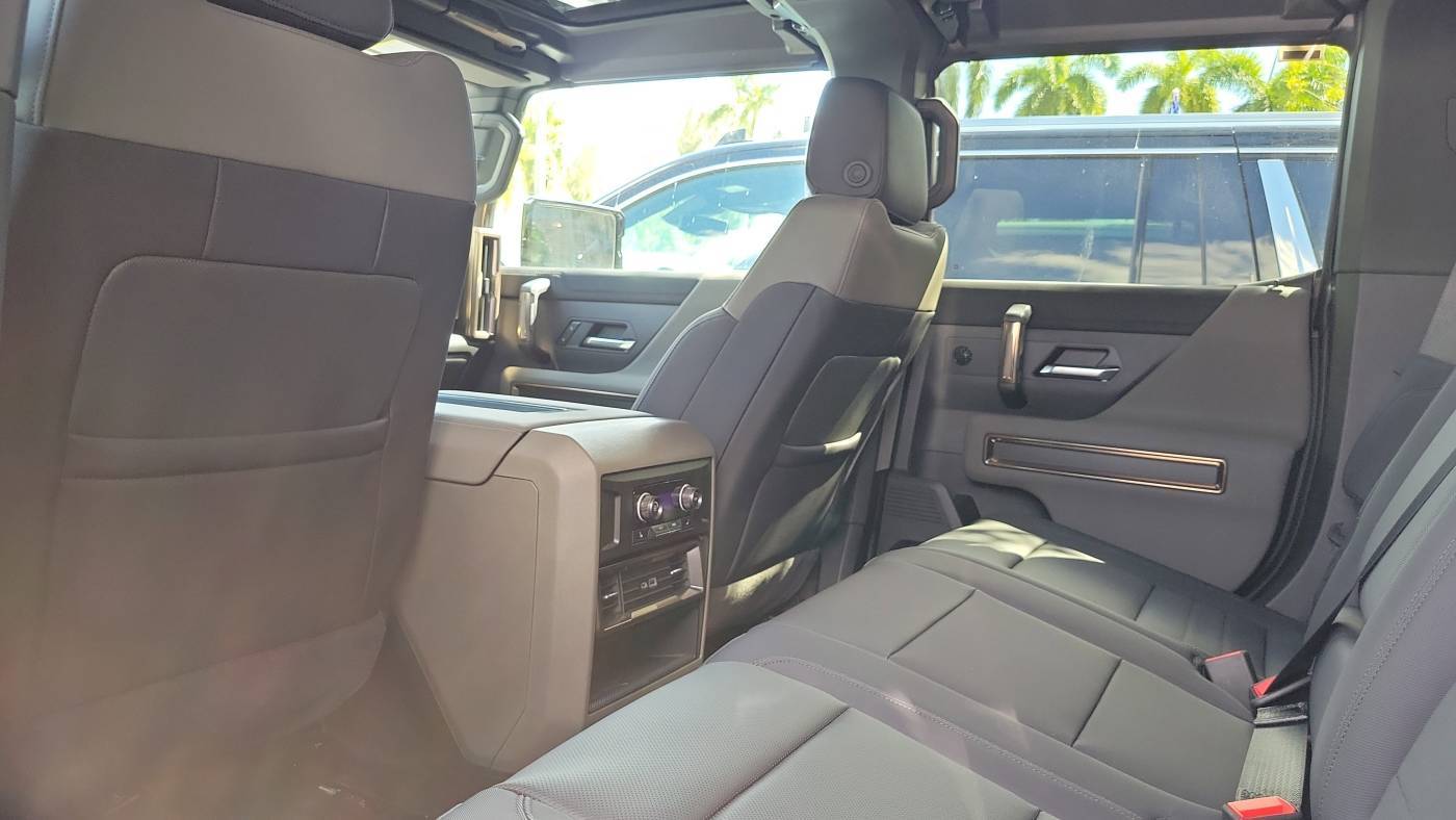 2025 GMC HUMMER EV SUV 1GKT0NDE8SU114960