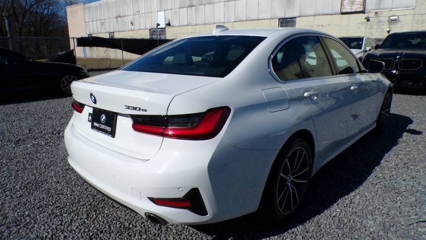 2021 BMW 3 Series - Images - 4