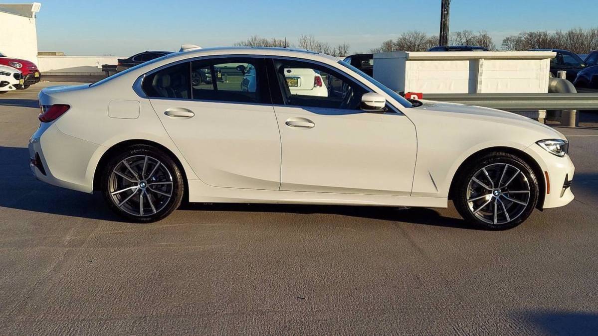 2021 BMW 3 Series - Images - 7