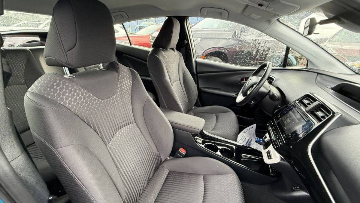 2018 Toyota Prius Prime - Images - 9