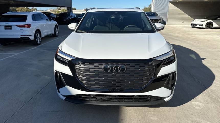 2025 Audi Q4 e-tron WA1KUBFZ9SP001165