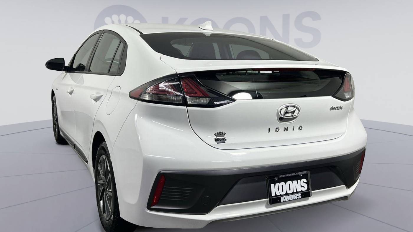 2020 Hyundai IONIQ KMHC75LJ8LU060840