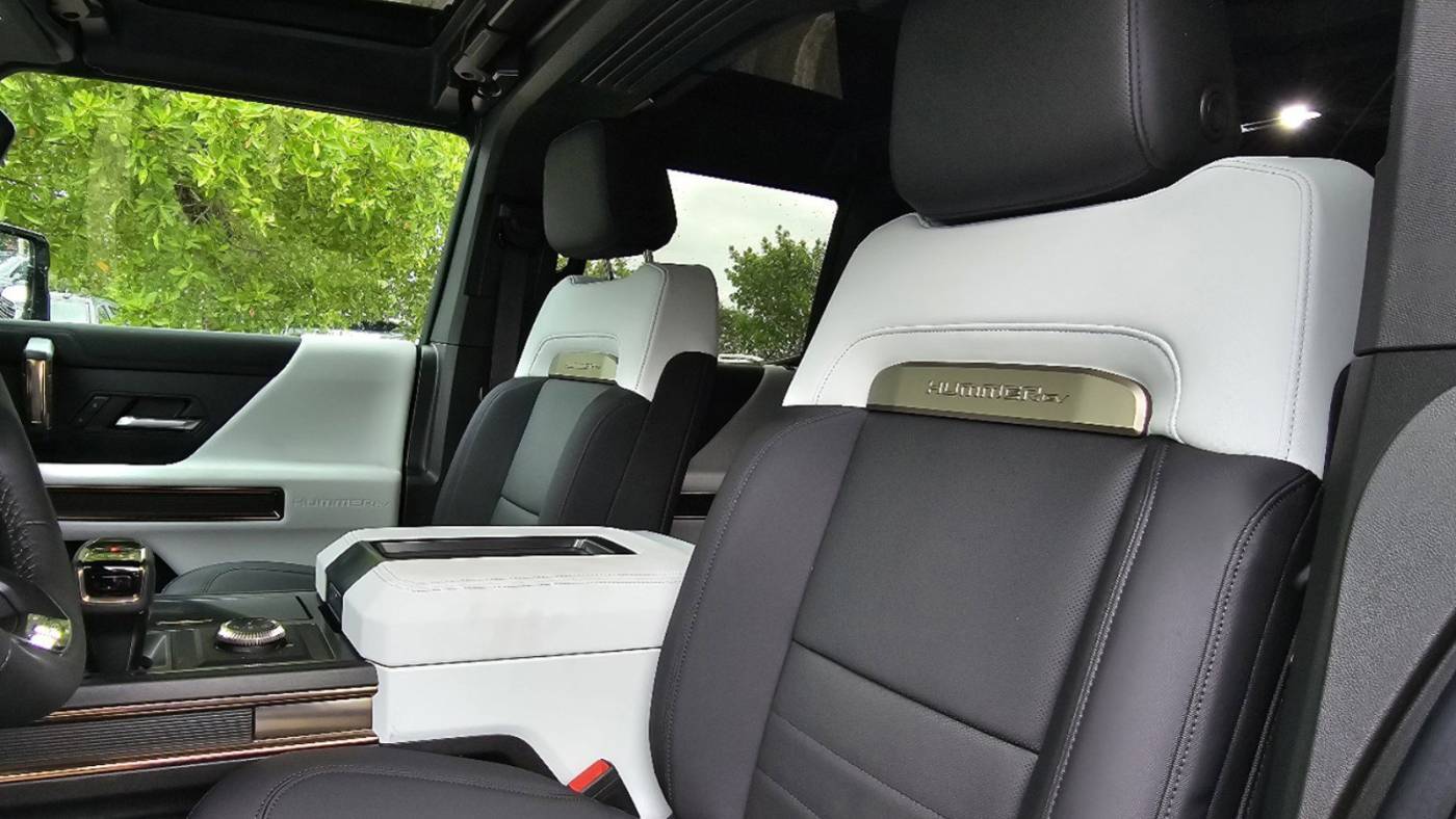 2025 GMC HUMMER EV SUV 1GKB0RDC3SU102166