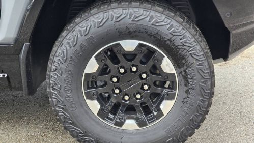 2025 GMC HUMMER EV SUV 1GKB0RDC3SU102166