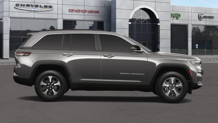 2025 Jeep Grand Cherokee 1C4RJYB63S8680582