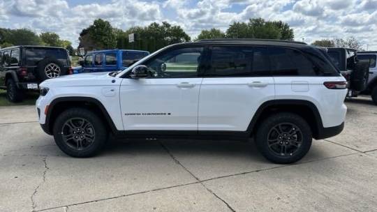 2024 Jeep Grand Cherokee 1C4RJYC69R8619861