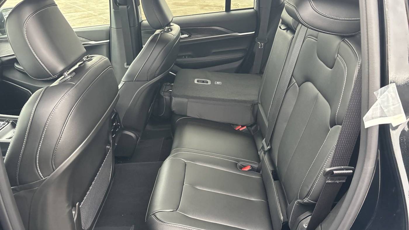 2025 Jeep Grand Cherokee 1C4RJYB6XSC273016