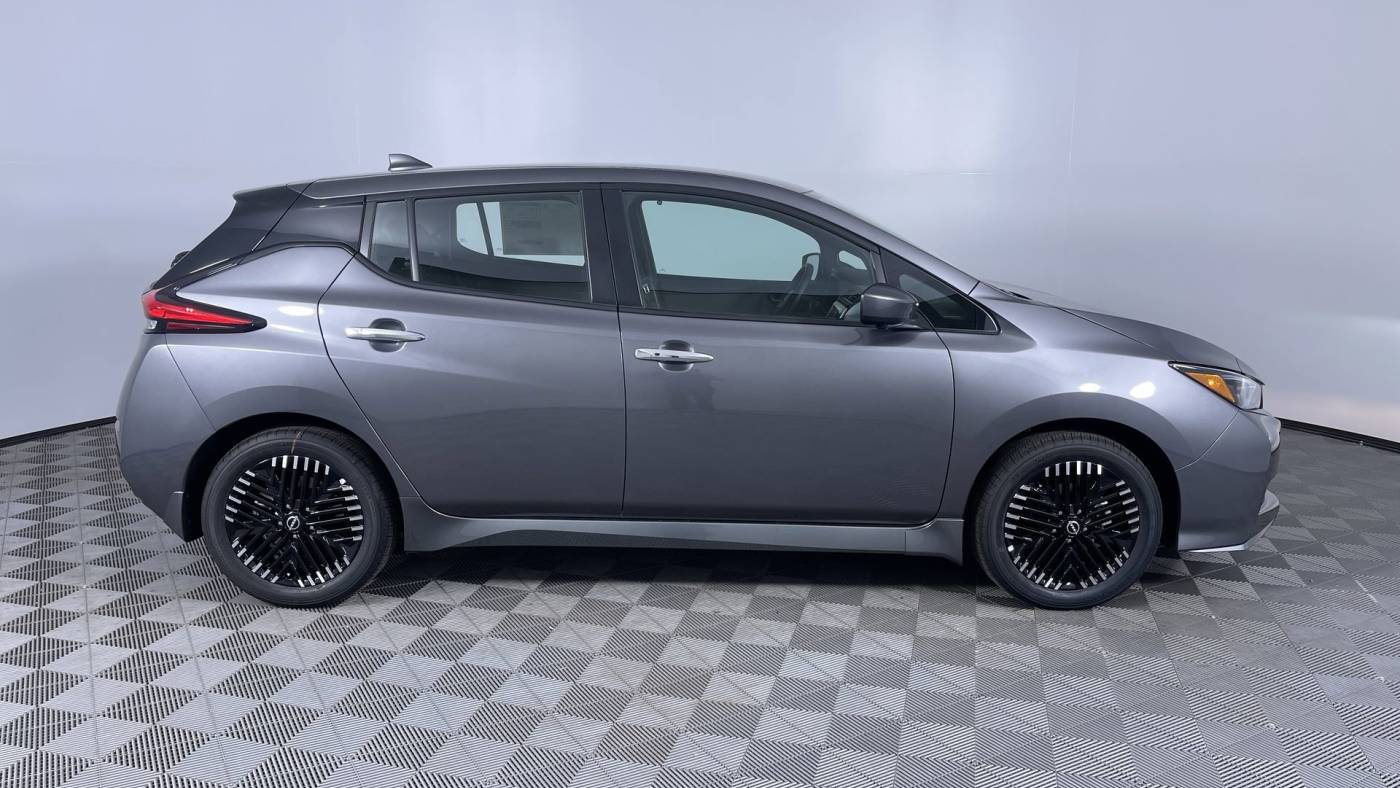 2025 Nissan LEAF 1N4CZ1CV1SC565137