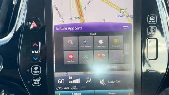 2018 Toyota Prius Prime - Images - 11
