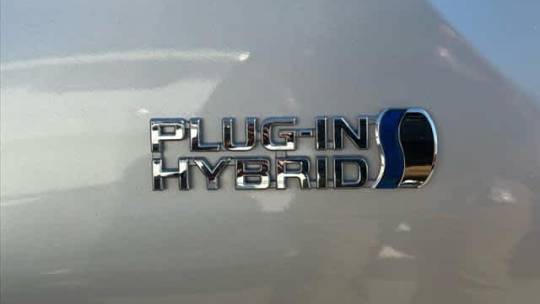 2018 Toyota Prius Prime - Images - 23