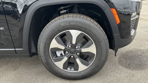 2025 Jeep Grand Cherokee 1C4RJYB6XSC273016