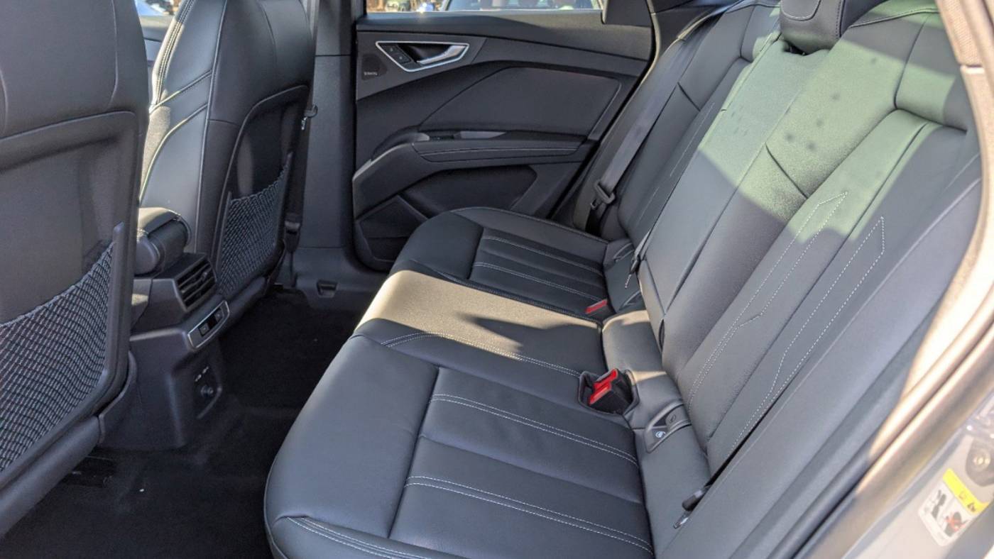 2025 Audi Q4 e-tron WA13UBFZ1SP033127
