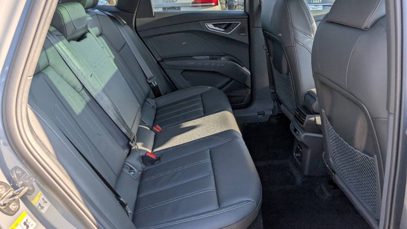2025 Audi Q4 e-tron WA13UBFZ1SP033127