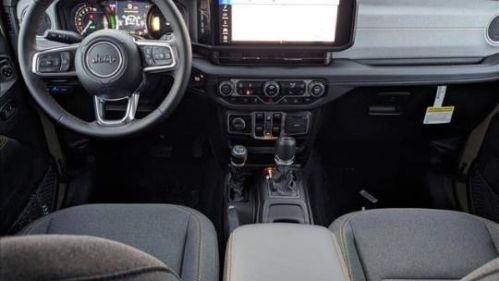 2025 Jeep Wrangler 1C4RJXP61SW533742