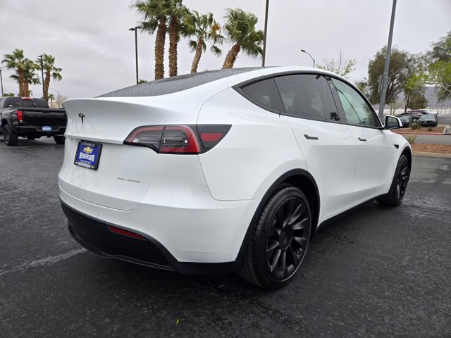 2022 Tesla Model Y 7SAYGAEE4NF383770