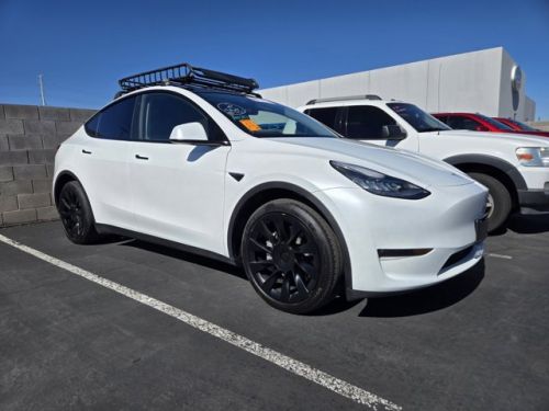 2023 Tesla Model Y 7SAYGDEE6PA076067