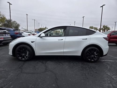 2022 Tesla Model Y 7SAYGAEE4NF383770