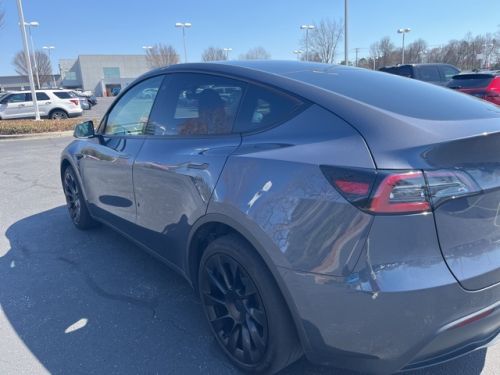 2023 Tesla Model Y 7SAYGDEE6PA050584