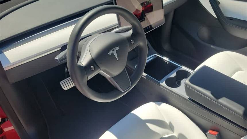 2022 Tesla Model Y 7SAYGDEF6NF459192