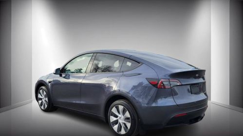 2023 Tesla Model Y 7SAYGDEE7PF683582