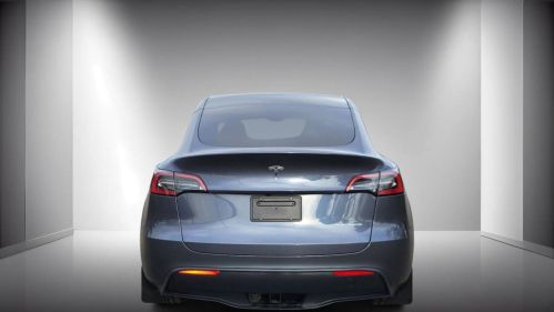 2023 Tesla Model Y 7SAYGDEE7PF683582