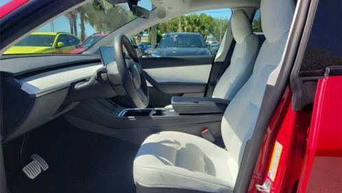 2022 Tesla Model Y 7SAYGDEF6NF459192