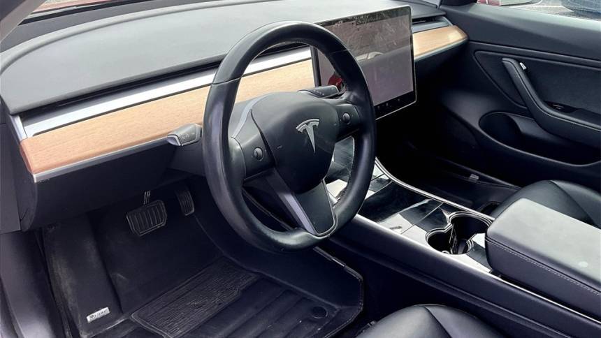 2018 Tesla Model 3 5YJ3E1EB3JF110977