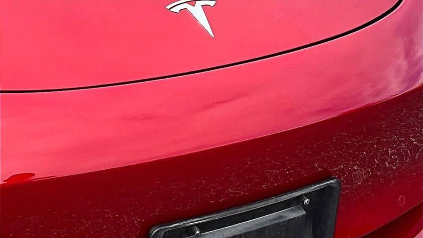 2018 Tesla Model 3 5YJ3E1EB3JF110977