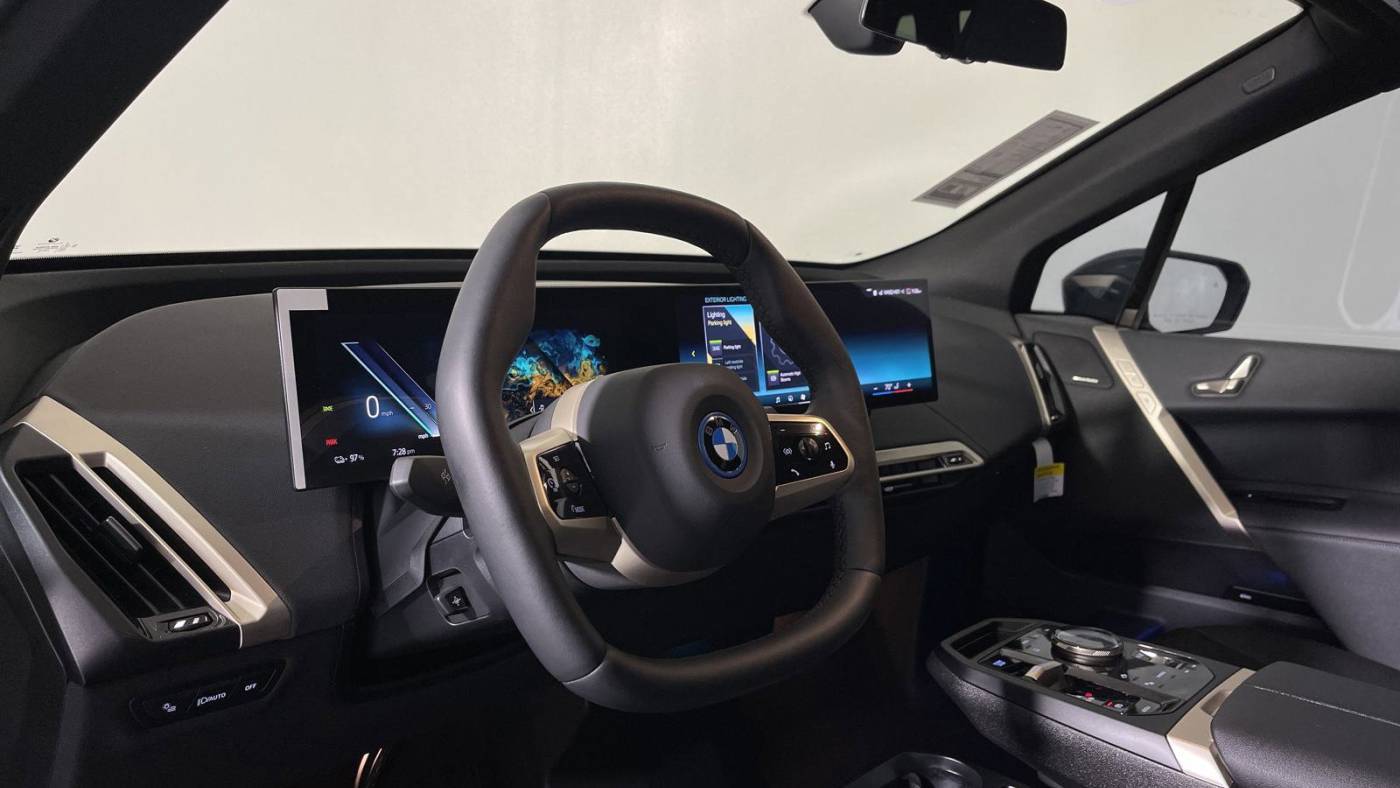 2025 BMW iX WB523CF07SCU37421