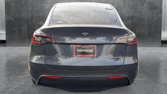 2022 Tesla Model Y 7SAYGDEE8NF394238