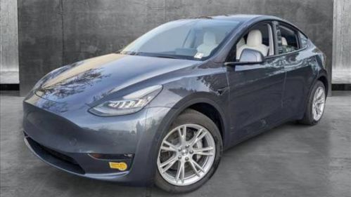 2022 Tesla Model Y 7SAYGDEE8NF394238